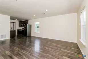 505 S 16th St, Temple, TX 76501 - Photo 3