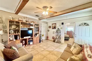 706 West St, Yoakum, TX 77995 - Photo 7