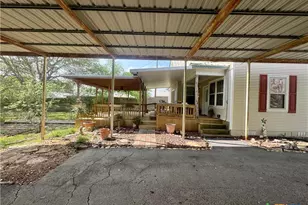 706 West St, Yoakum, TX 77995 - Photo 43