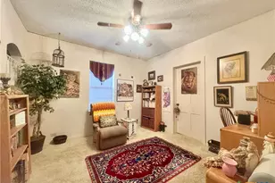 706 West St, Yoakum, TX 77995 - Photo 17