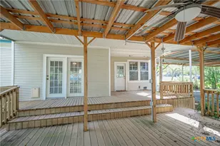 706 West St, Yoakum, TX 77995 - Photo 25