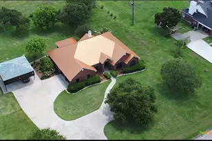 507 Hackberry Bend, Port Lavaca, TX 77979 - Photo 3