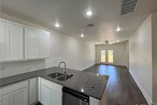 1814 Royal Loop, Belton, TX 76513 - Photo 5