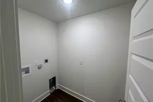 1814 Royal Loop, Belton, TX 76513 - Photo 11