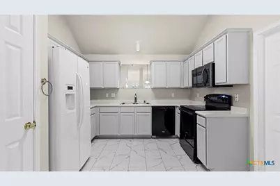 2121 Keystone Drive, New Braunfels, TX 78130 - Photo 3