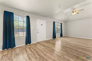 820 N 14th St, Temple, TX 76501 - Photo 5