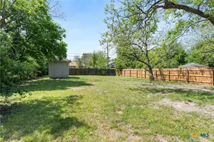 820 N 14th St, Temple, TX 76501 - Photo 21