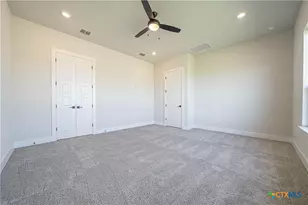 254 Firewheel Lp, Floresville, TX 78114 - Photo 13