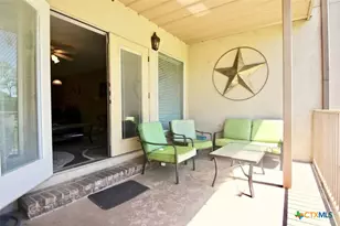 730 E Mather St, New Braunfels, TX 78130 - Photo 25