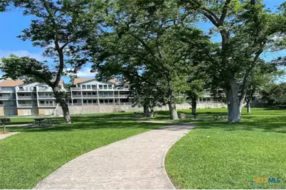 730 E Mather Street #E102, New Braunfels, TX 78130 - Photo 23