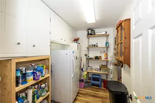 110 Live Oak St, Gonzales, TX 78629 - Photo 15