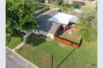 110 Live Oak Street, Gonzales, TX 78629 - Photo 35