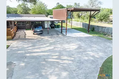 110 Live Oak Street, Gonzales, TX 78629 - Photo 33
