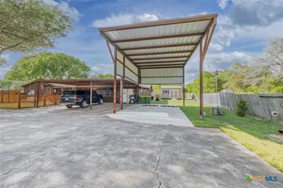 110 Live Oak Street, Gonzales, TX 78629 - Photo 31