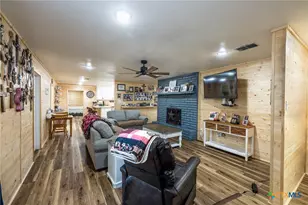 110 Live Oak St, Gonzales, TX 78629 - Photo 7