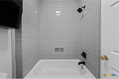 82 Great West Loop, Belton, TX 76513 - Photo 9