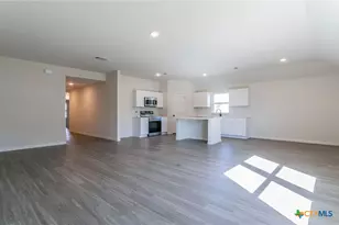 3817 E Poteet Ct, Temple, TX 76504 - Photo 3