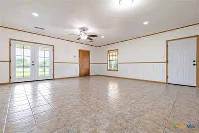 679 Royal Road, Port Lavaca, TX 77979 - Photo 3