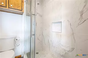 679 Royal Rd, Port Lavaca, TX 77979 - Photo 11