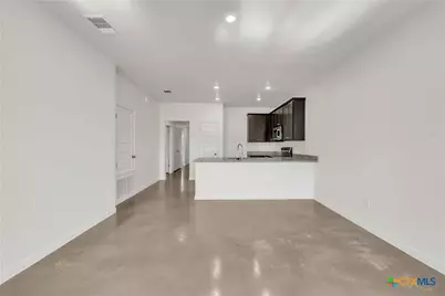 905 Switchgrass Drive, Killeen, TX 76543 - Photo 5