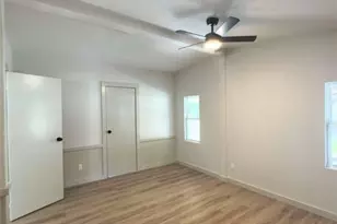 105 Tabler Dr, Seguin, TX 78155 - Photo 13