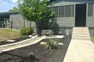 105 Tabler Dr, Seguin, TX 78155 - Photo 1