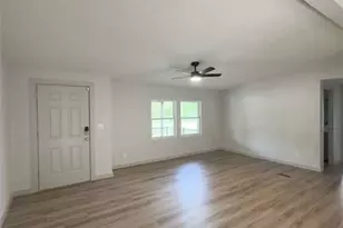 105 Tabler Dr, Seguin, TX 78155 - Photo 9