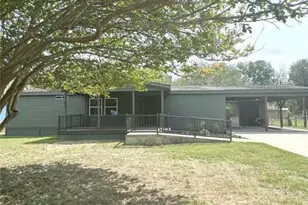 105 Tabler Dr, Seguin, TX 78155 - Photo 3