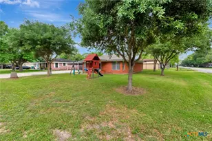 110 Marx St, Ganado, TX 77962 - Photo 21
