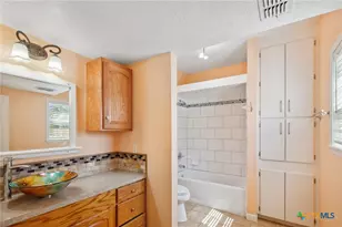 344 W High St, Goliad, TX 77963 - Photo 11