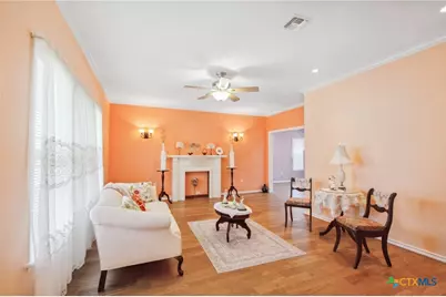 344 W High Street, Goliad, TX 77963 - Photo 5