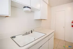 1239 N LBJ Dr, San Marcos, TX 78666 - Photo 9