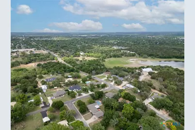 1202 S Willis Street, Lampasas, TX 76550 - Photo 5