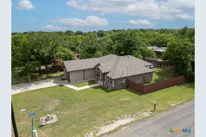 1202 S Willis Street, Lampasas, TX 76550 - Photo 3