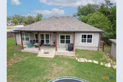 1202 S Willis Street, Lampasas, TX 76550 - Photo 9