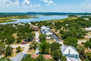 620 Lake Island Dr, Canyon Lake, TX 78133 - Photo 37