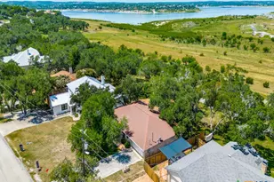 620 Lake Island Dr, Canyon Lake, TX 78133 - Photo 1