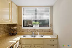 821 Old Ranch Rd 12, San Marcos, TX 78666 - Photo 7