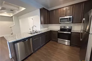 318 Untermaier St, New Braunfels, TX 78130 - Photo 11