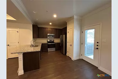 318 Untermaier Street, New Braunfels, TX 78130 - Photo 9