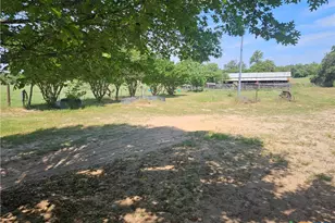 8912 Co Rd 322, Milano, TX 76556 - Photo 3