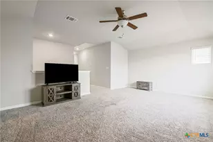 10310 Mager Ln, Hutto, TX 78634 - Photo 7