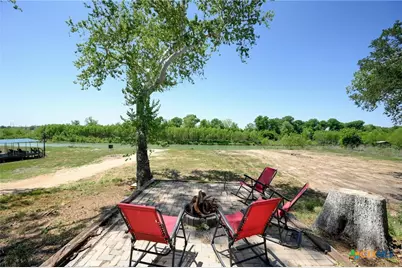 464 County Road 471, Gonzales, TX 78629 - Photo 7