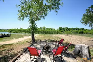 464 County Rd 471, Gonzales, TX 78629 - Photo 7