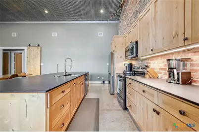 464 County Road 471, Gonzales, TX 78629 - Photo 15