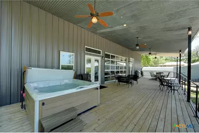 464 County Road 471, Gonzales, TX 78629 - Photo 9