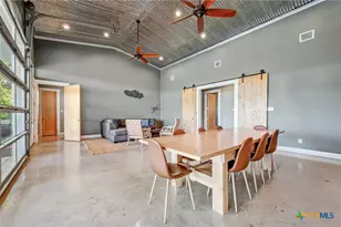 464 County Rd 471, Gonzales, TX 78629 - Photo 17