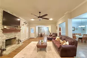 203 Chimney Rock Dr, Victoria, TX 77904 - Photo 7