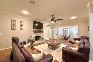 203 Chimney Rock Dr, Victoria, TX 77904 - Photo 5