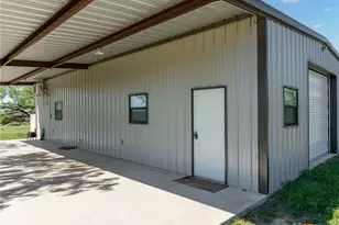 570 Pr 42103, Evant, TX 76525 - Photo 9